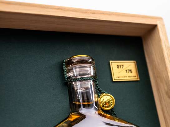 Rheinpack - Vollkarton Verpackungen - Verkaufsverpackungen - Promotionsverpackungen - Süsswarenverpackungen - Geschenkverpackungen - Wellkarton Verpackungen - Graukarton Verpackungen - Stulpdeckelschachel - Klappdeckelschachteln - Archivschachteln - Lagerschachteln - Faltschachteln - Gitterfachstege - Kantenschoner - Rillbox - Ritzbox - Überzogene Verpackungen - RheinDesign - Rohkartonage - Geschenkverpackungen B2B - CAD Verpackungsentwicklung - Beratung Kartonverpackung - Konzeption Kartonverpackung - Produktion Kartonverpackung - Prägedruck Kartonverpackung - Papira® - Papira® Hohlwand Verpackungen - Papira® Schieber Verpackungen - Papira® Eclipse - Papira® Mini Selection - Beutel Verpackung - Schokotafel Verpackung - Papira® LOVE - Rheinpack GmbH: Ihr Partner für Verpackungen aus Karton - von der Konzeption bis zur Realisierung! Rheinpack - Solid cardboard packaging - Sales packaging - Promotional packaging - Confectionery packaging - Gift packaging - Corrugated cardboard packaging - Grey cardboard packaging - Hinged lid boxes - Folding cartons - Archive boxes - Storage boxes - Folding boxes - Grid partition inserts - Edge protectors - Crease box - Score box - Coated packaging - RheinDesign - Raw cardboard packaging - B2B gift packaging - CAD packaging development - Cardboard packaging consultation - Cardboard packaging concept - Cardboard packaging production - Embossed printing cardboard packaging - Papira® - Papira® Hollow wall packaging - Papira® Slider packaging - Papira® Eclipse - Papira® Mini Selection - Bag packaging - Chocolate bar packaging - Papira® LOVE - Rheinpack GmbH: Your partner for cardboard packaging - from concept to realization!